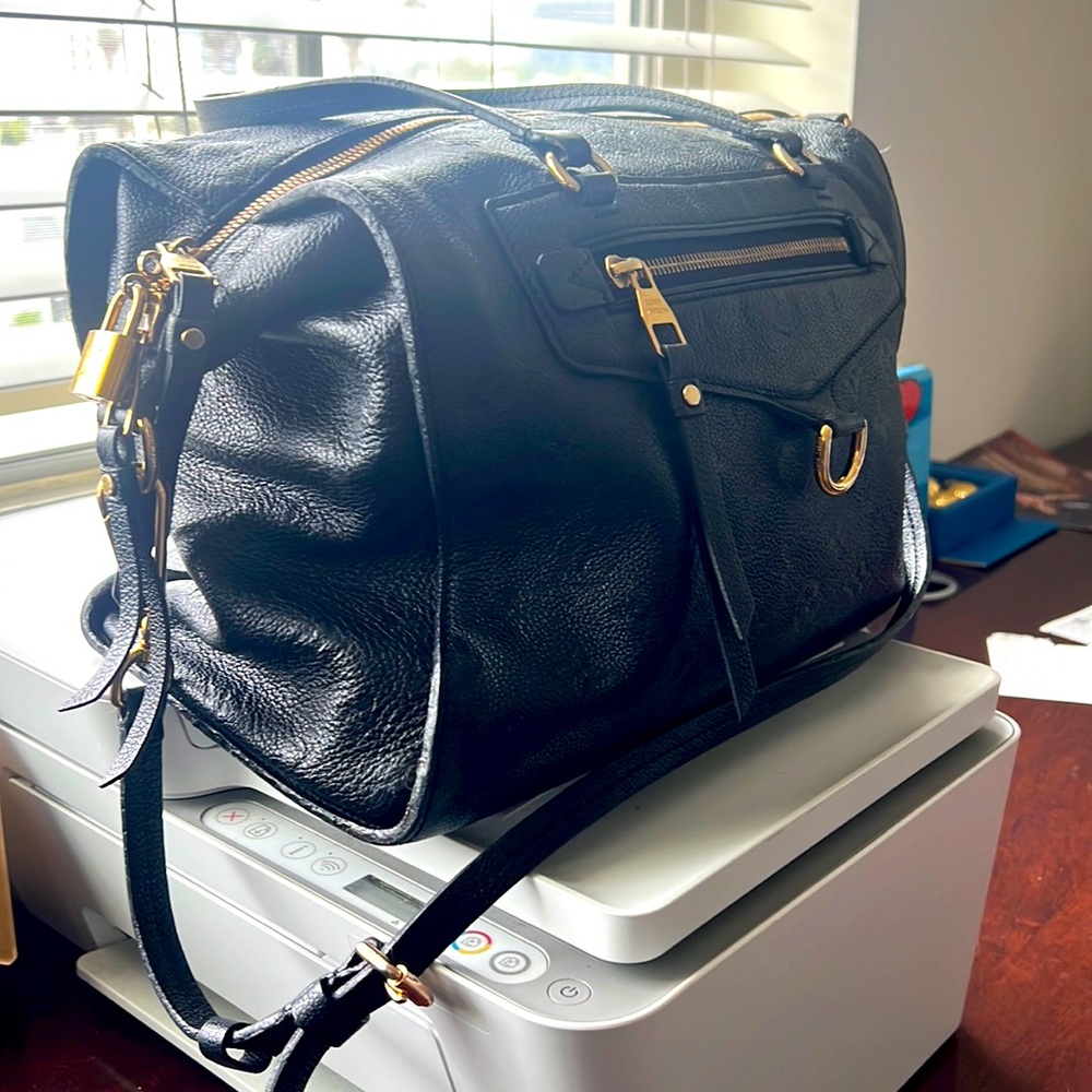 Louis Vuitton original print all black and gold big bag lightly used for travel
